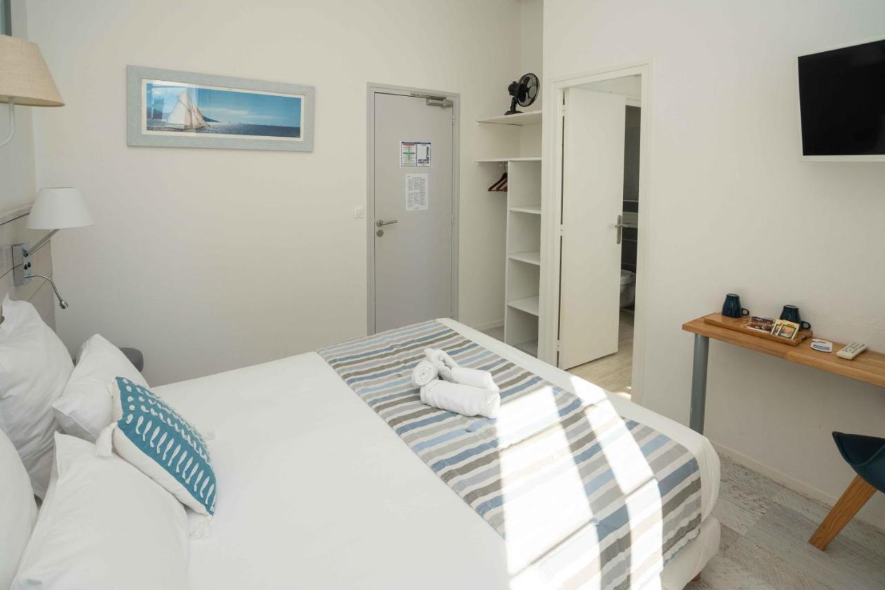 Hotel Le Square Saint-Pierre-d'Oleron Exterior foto