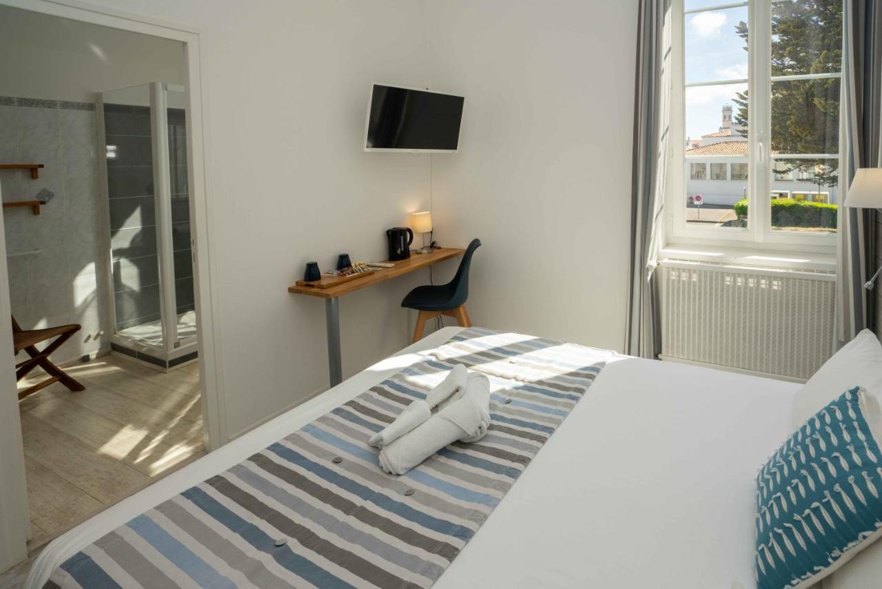 Hotel Le Square Saint-Pierre-d'Oleron Exterior foto